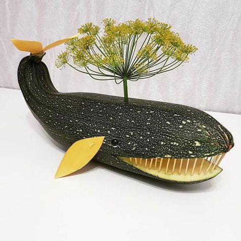 Vegetable Crafts, Vegetable Animals, Veggie Art, Decorações Com Comidas, Food Art For Kids, Amazing Food Decoration, Amazing Food Art, Creative Food Art, Vegetable Carving