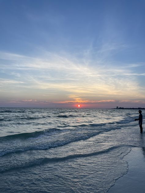 📍Siesta Key, Florida Key West Florida Aesthetic, Siesta Key Florida, Florida Aesthetic, Siesta Key Beach, Dream Place, Siesta Key, Key West Florida, Life Aesthetic, Life Story