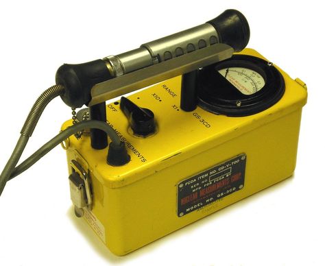 I really like the box that comes with this ionizing radiation detector. Since we've been worrying about radiation for a while, we are looking for the best ionizing detector to use. We will definitely have to find a big one like this since it looks very professional. Geiger Counter, Nuclear Radiation, 72 Hour Kits, Civil Defense, Emergency Preparation, Prepper Survival, Disaster Preparedness, Metal Detector, Emergency Preparedness