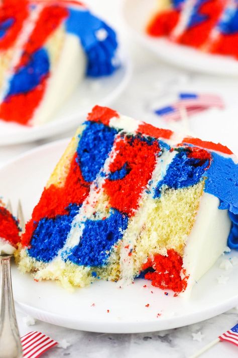 Blue Marble Cake, Flag Cake, Patriotic Desserts, 4th Of July Cake, Peach Cobbler Easy, July Recipes, 4th Of July Desserts, Marble Cake, Food Scale