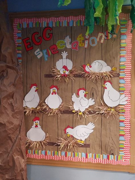 Chicken Bulletin Board Ideas, Old Mcdonald Classroom Theme, Farm Classroom Bulletin Boards, Farm Themed Classroom Decorations, Chicken Coop Classroom Ideas, Farm Theme School Decor, Farm Theme Preschool Bulletin Board Classroom Ideas, Barnyard Bulletin Board Ideas, Chicken Coop Bulletin Board