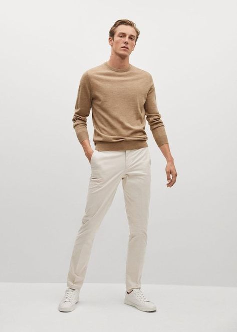 Tan Shirt Outfit, Work Outfits Men, Attractive Outfits, Men's Summer Outfits, Beige Pants Outfit, Chinos Men Outfit, Polo Outfit Men, Tan Outfit, Outfits For Ladies