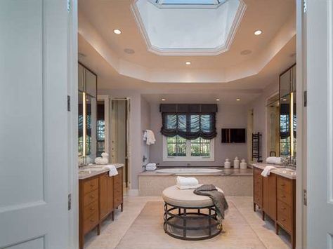 Toby Maguire selling his LA home - Business Insider His And Hers Bathroom Sink, 2 Sink Bathroom, His And Hers Bathroom, Ricki Lake, Large Bathtub, Tobey Maguire, Bathroom Pictures, Los Angeles Homes, Sink Bathroom