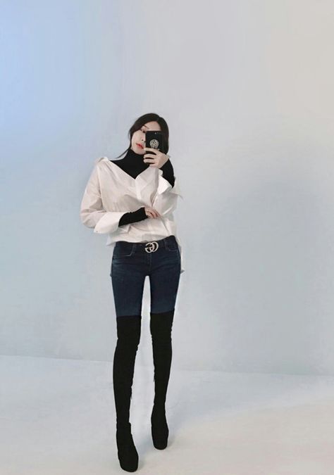 Turtle Neck Blouse And Boots Korean Fashion Turtle Neck Korean Outfit, Korean Turtle Neck Outfits, Turtle Neck Fashion, Turtle Neck Blouse, Japan Ootd, Outfits Asian, Korean Seoul, Outfit Ideas Korean, Model Clothing