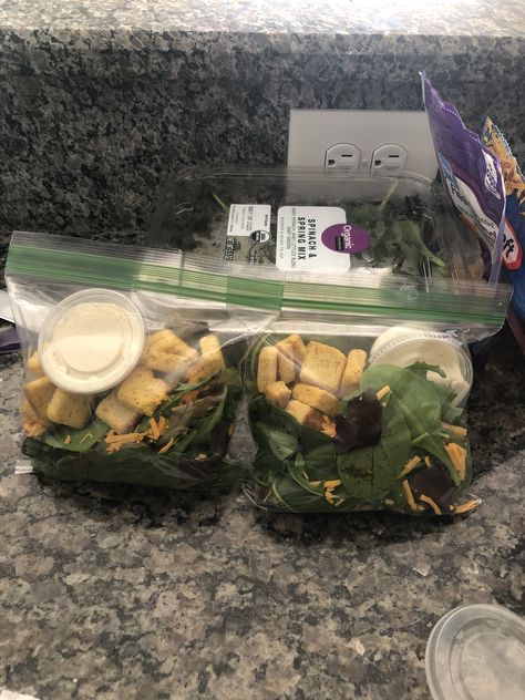 Ziplock Bag Meal Prep, Flight Attendant Meal Prep Ideas, Flight Attendant Meal Prep, Salad In A Bag, Flight Food, Healthy Travel Food, Cheese Croutons, Vegetarian Meal Prep, Healthy Travel