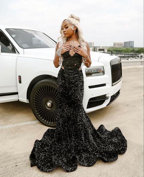 Ig: @theemyanicole Prom Photoshoot Ideas With Car, Black Rhinestone Prom Dress, After Prom Fits, Professional Prom Pictures, Prom Photography Poses, Prom Pictures Couples, Prom Picture Poses, Prom Photoshoot, Car Poses