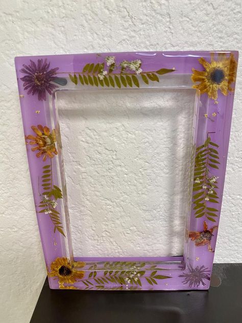 DIY Resin picture frame- handmade- $25 Resin Photo Frame, Resin Photo, Diy Resin Art, Diy Resin, Wood Resin, Photo Craft, Diy Home Crafts, Resin Diy, Educational Activities