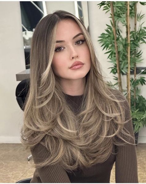 Brown Hair Looks, Blond Balayage, Spring Hair Color, Blonde Hair Inspiration, Light Hair Color, Haircuts For Long Hair, Hair Inspiration Color, Hair Inspo Color, Light Hair