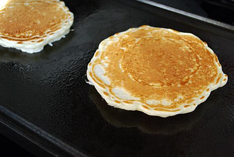 Pancakes Cereal, Sunday Pancakes, Cheesecake Pancakes, Rice Pancakes, Paleo Vegetarian Recipes, Homemade Egg Noodles, Leftover Rice, Primal Recipes, Paleo Breakfast