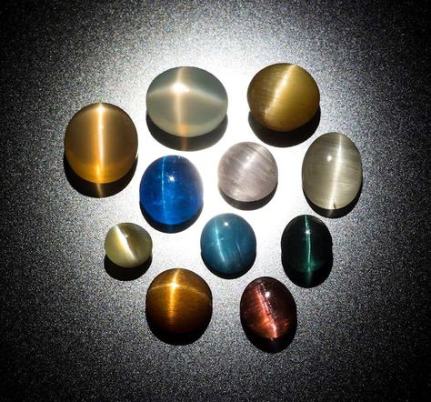 Cats Eye Gem, Cat Eye Jewelry, Uncut Gems, Gloss Eyeshadow, Eye Gems, Reflected Light, Cat Eye Makeup, Gemstone Art, What Cat