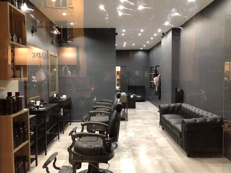 Barbershop Design Interior Small Spaces, Modern Barber Shop Ideas, Barbing Salon Design In Nigeria, Barbershop Design Interior Ideas, Moody Barber Shop, Black Barbershop Aesthetic, Black Barbershop, Black And White Barbershop Design, All Black Barbershop