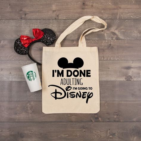 Tote Bags Diy, Disney Tote Bag, Tote Bag Ideas, Vacation Tote Bag, Disney Tote Bags, Disney Tote, Going To Disney, Disney Canvas, Disneyland Vacation