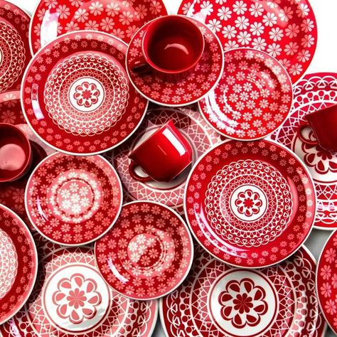 Plates And Cups, Red Plates, I See Red, Simply Red, Red Cups, White Dishes, Red Kitchen, Red Aesthetic, Shades Of Red