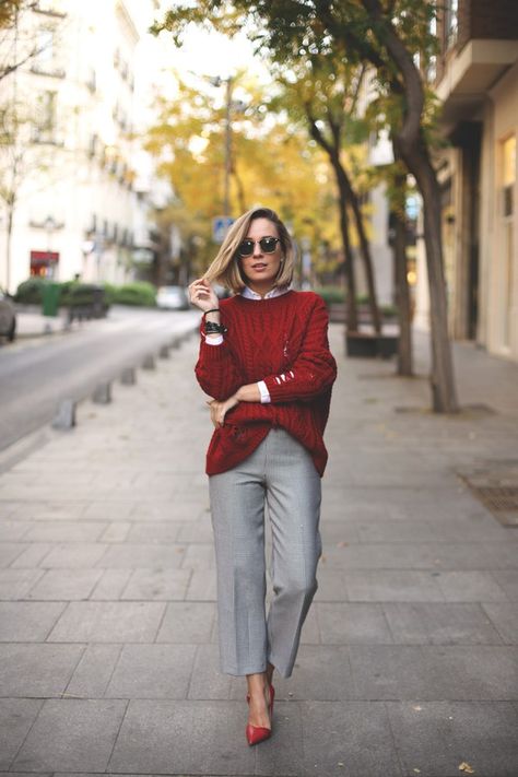 Burgundy sweater. High heels. Grey pants. Red Jumper Outfit, Aesthetic Lawyer, Burgundy Sweater Outfit, Burgundy Pants Outfit, Red Shoes Outfit, Red Sweater Outfit, Grey Pants Outfit, Pants Outfit Work, Lawyer Fashion