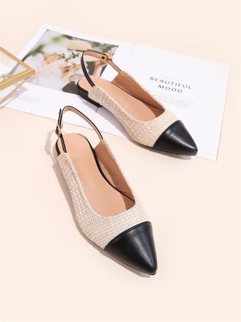 Classy Flat Shoes, Trendy Flats For Women, Slingback Shoes Outfit, 2023 Shoes Trends Women, Flat Office Shoes, Classy Shoes Flats, Mules Chanel, Elegant Flat Shoes, Flat Slingback Shoes