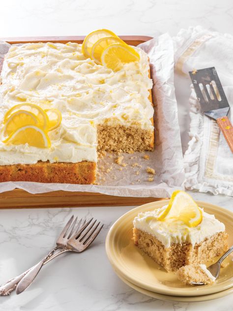 The Arnold Palmer is a classic for a reason, and this Sweet Tea Lemonade Cake with Creamy Lemonade Frosting will be, too. Lemonade Frosting, Creamy Lemonade, Lemonade Cake, Tea Lemonade, Cake Printing, Arnold Palmer, Incredible Edibles, Different Cakes, Sweets Cake