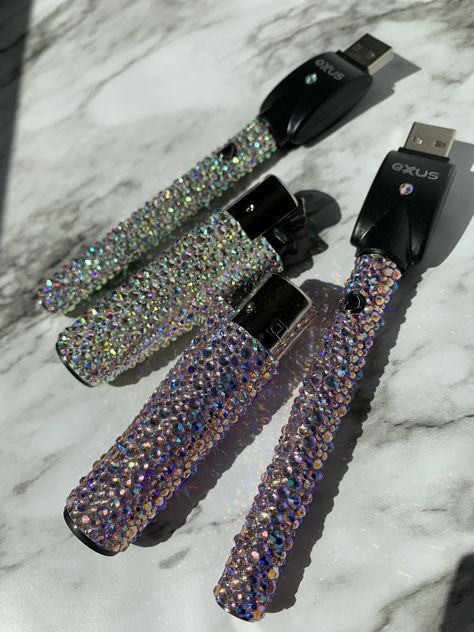 Bedazzled Cartridge Pen, Bedazzled Cart, Pretty Pens Cart, Bedazzled Pen, Bedazzled Accessories, Things To Bedazzle, Bedazzled Lighter, Bedazzled Items, Bedazzled Things