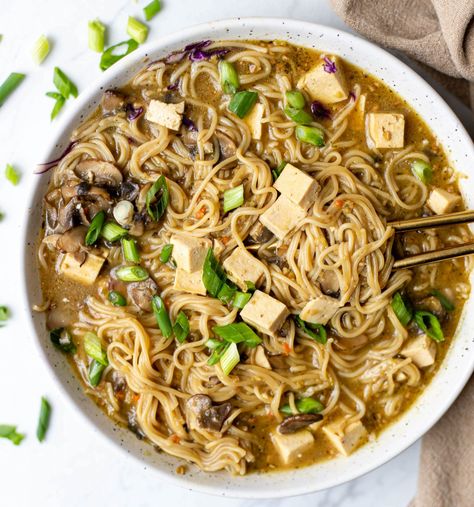 Work Night Dinners, Easy Vegan Ramen, Gluten Free Ramen Noodles, Veggie Ramen, Ramen Vegan, Gluten Free Ramen, Healhty Meals, Dinners Easy, Gluten Free Soy Sauce