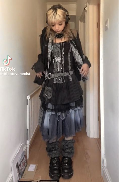 Goth Mori Kei, Gothic Layered Outfit, Alternative Layered Outfits, Dark Mori Kei Fashion, Mori Kei Outfits Ideas, Tolype Moth, Mori Style Outfits, Mori Outfit, Woodland Outfit