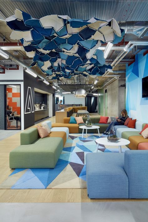 Adobe Offices - London - 3 Google Office, Cool Office Space, Office Design Inspiration, Collaborative Workspace, Office Tour, Office Space Design, Office Lounge, Collaboration Space, Cool Office