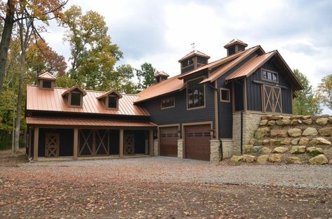 Copper roof color combo Copper Roof House, Copper Metal Roof, Metal Roof Houses, Metal Roof Colors, Brown Roof, Barn Living, Rustic Exterior, Copper Roof, Roof Colors