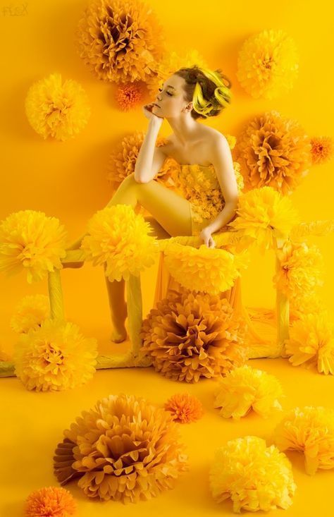 Mustard yellow aesthetic Manipura Chakra, Foto Art, Yellow Aesthetic, 인물 사진, Yellow Fashion, Nature Landscape, Mellow Yellow, Happy Colors, Shades Of Yellow