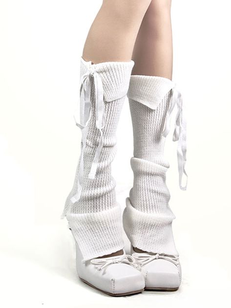 These knitted leg sleeves feature a stylish lace-up design and a unique flap style at the top, showcasing a high level of craftsmanship. They are lightweight and breathable, ensuring comfort without causing overheating.  The price includes one pair of leg sleeves. Crochet Legwarmers, Coquette Shoes, Tattoo Tights, Steampunk Fashion Female, Knitted Leg Warmers, Steampunk Fashion Male, Patterned Tights, Goth Dress, Leg Sleeves