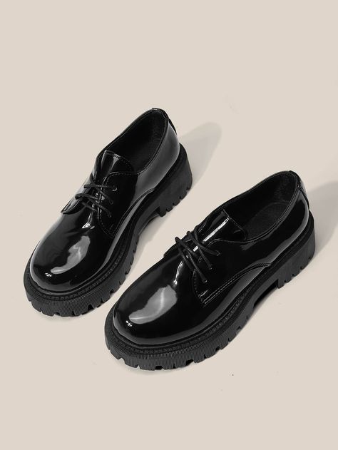 Minimalist Lace Up Front Chunky Oxfords Chunky Oxford Shoes, Chunky Oxfords, Shoes Png, Black Lace Shoes, Shoes For School, Black Oxford Shoes, Trendy Shoes Sneakers, Lace Flats, Aesthetic Shoes