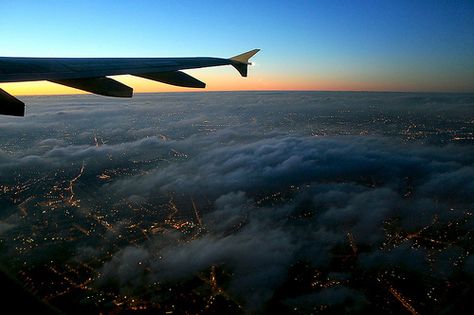 fly away Landscape Plane, Airplane Window View, Plane Photography, Pretty View, Airplane Window, View Landscape, Alaska Airlines, Morning View, Sky View