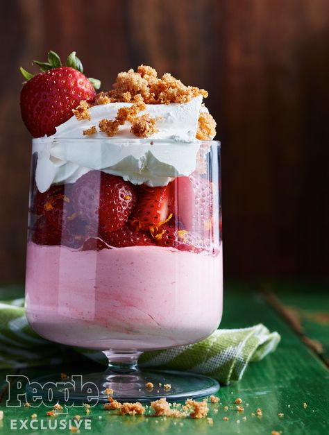 All the Recipes You Need for a Royal Wedding Viewing Party Wimbledon Recipes, Fruit Trifle, Lavender Cupcakes, Royal Recipe, Parfait Recipes, Grilled Fruit, Dessert Shop, Best Chef, British Food