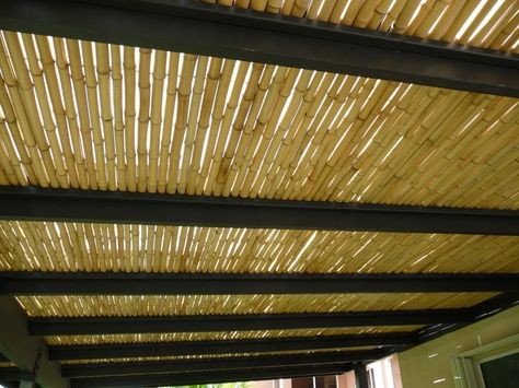 I would love to do this on our pergola , not rain proof unfortunately!  Hmmnnn, lazerlite on top?    Pergola with bamboo Roof Pergola Cost, Pergola Decorations, Bamboo Roof, Rustic Pergola, Bamboo Ceiling, Pergola Pictures, Cheap Pergola, Pergola Lighting, Metal Pergola