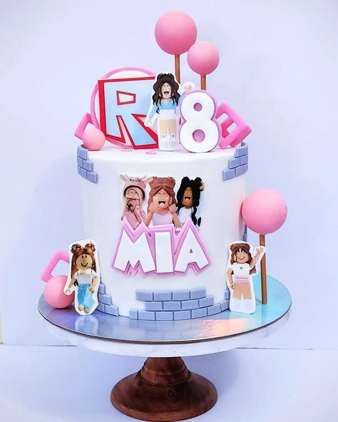 28 Roblox cake ideas - A Pretty Celebration Roblox Cake For Girls Ideas, 10 Birthday Cake Girl, Roblox Birthday Party Ideas Cakes, Gaming Cake Ideas, Roblox Birthday Party Ideas Girl, Roblox Cake Girl, Roblox Themed Cake, Roblox Cake Ideas, Roblox Cake Design