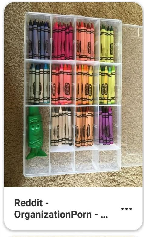 🤔 Home Edit Crayon Storage, Crayon Organization Storage, Kids Crayon Storage, How To Organize Crayons, Color Pencil Organization Storage Ideas, Crayon Storage Classroom, Classroom Crayon Organization, Play Doh Storage Ideas, Crayon Organization Classroom