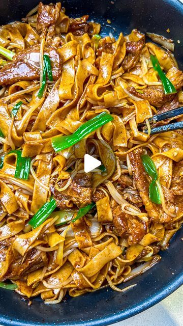 CONNIE COOKS | Easy Asian Recipes 🍜 on Instagram: "BEEF CHOW FUN 

Full recipe is in the link in my bio! 💛

Beef Chow Fun is a stir-fried noodle dish that features tender beef and silky, wide rice noodles, all infused with a smoky, savory sauce. This recipe is restaurant quality and only takes around 20 minutes! 

Full recipe is on WWW.CONNIECOOKS.CO

#beefchowfun #noodlesrecipe #chinesefood #quickrecipe" Chowfun Noodles, Beef Recipes Videos, Beef Chow Fun Recipe, Chow Fun Noodles, Wide Rice Noodles, Beef Chow Fun, Chow Fun Recipe, Vindaloo Curry, Chow Fun