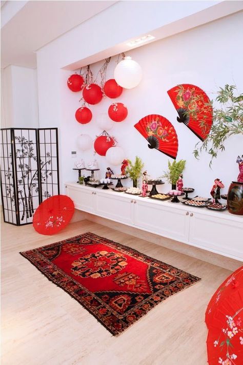 Asian Party Decorations, Chinese Theme Parties, Japanese Theme Parties, Asian Party Themes, Chinese Decorations, Chinese Party, Party Design Ideas, Japanese Party, Asian Party