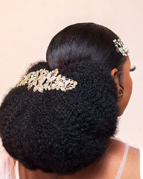 Bridal Low Bun Natural Hair, African Wedding Hairstyles Natural, Natural Slick Back, Low Bun Natural Hair, Wedding Hairstyles Natural, Bridal Low Bun, Afro Hair Styles, Bun Natural Hair, Afro Hair Bun