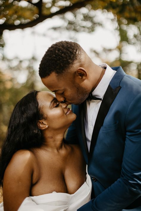 Black Wedding Couple Poses, Wedding Photography Black Couples, Melanin Wedding Colors, Black Love Photo Ideas, Black Wedding Couple, Black Couples Wedding, Black Wedding Photography, Black Couple Wedding, Engagement Studio Photo