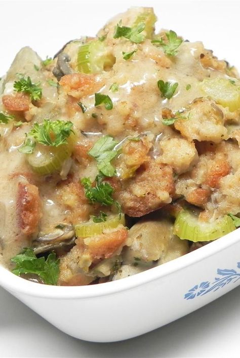 Easy Oyster Dressing, Oyster Stuffing, Oyster Stuffing Recipes, Oyster Dressing Recipes, Oyster Stew, Fresh Oysters, Thanksgiving Sides, Stuffing Recipes, Dressing Recipe