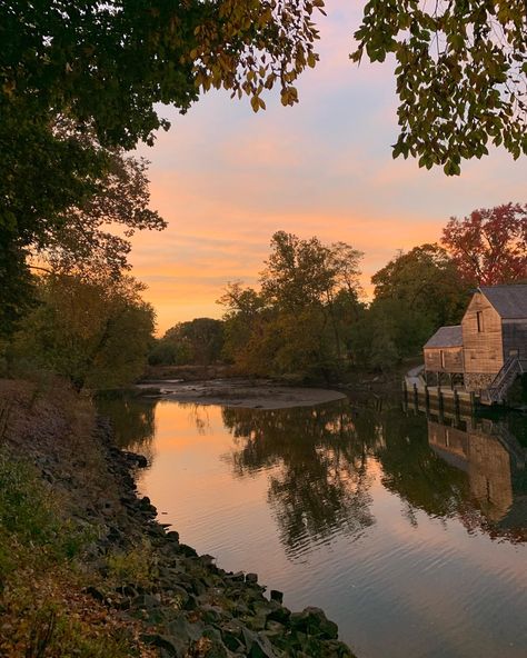 went to sleepy hollow for a music video shoot, which is in new york state!! so beautiful, loved the autumn fall vibes and the sunset went crazy Sleepy Hollow Aesthetic, Hollow Aesthetic, Sleepy Hollow New York, Music Video Shoot, Video Shoot, New York Aesthetic, Sleepy Hollow, Garden Of Eden, New York State