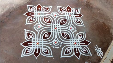 Kolam Painting, Danurmasam Muggulu, Tuesday Rangoli, Sankranti Muggulu, Dhanurmasam Muggulu, Easy Rangoli Designs Videos, Rangoli Designs Photos, Rangoli Simple, Smile Gif