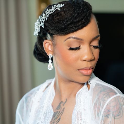 Glamorous! Microlocs Wedding Hairstyles, Loc Wedding Hairstyles Brides, Formal Loc Styles, Dreadlock Wedding, Microloc Hairstyles, Dreadlock Wedding Hairstyles, Sisterlocks Updo, Hairstyles Locs, Bridal Portrait Ideas