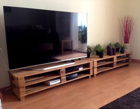 Do you already have ideas for your weekend project? How about replacing your old TV stand with a new one? You can make these #DIY #TV #stand by yourself!  #DIYTVStand #WeekendProject #HomeDecor #PalletWood #WoodCrate Pallet Furniture Tv Stand, Tv Table Stand, Crate Tv Stand, Furniture Tv Stand, Tv Stand Plans, Pallet Tv, Pallet Tv Stand, Pallet Tv Stands, Pallet House