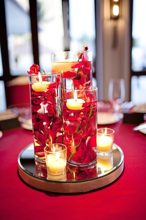 table arrangements DIY red wedding submerged floral centerpieces Mantle Arrangements, Wedding Vietnamese, Chinese Wedding Decor, Red Centerpieces, Decor Centerpieces, Red Wedding Theme, Simple Wedding Centerpieces, Centerpieces Diy, Diy Arrangements