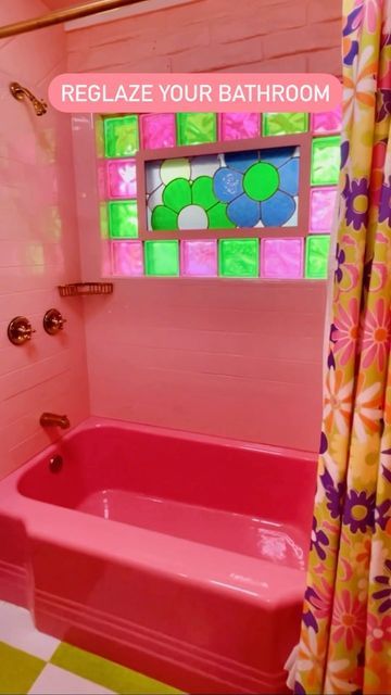 Small Funky Bathroom Ideas, Gwen Core, Funky Bathroom Ideas, Blender Room, Interior Design Hacks, Dani Dazey, Trixie Motel, Katie Homes, Funky Bathroom