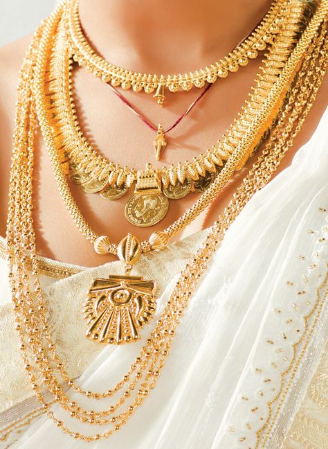 Kerala Christian Wedding Rituals - South Indian Bride Jewellery Kerala Wedding Jewellery, South Indian Bride Jewellery, Indian Brides Jewelry, Kerala Jewellery, Traditional Bridal Jewelry, Latest Indian Jewellery, South Indian Bridal Jewellery, 22 Carat Gold Jewellery, Gold Bangles Indian