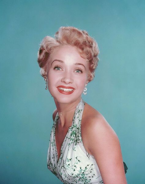 Jane Powell, Stars D'hollywood, Actrices Hollywood, Female Actresses, After Life, Golden Age Of Hollywood, Movie Photo, Vintage Hollywood, Royal Wedding