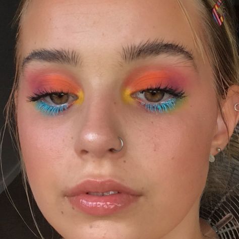 bri on Instagram: “💖💖 #editorialmakeup #modelmalay #theartistedit #avantgarde #runwaymakeup #avantgardemakeup #myartistcommunity #v93oo #dazedbeauty…”