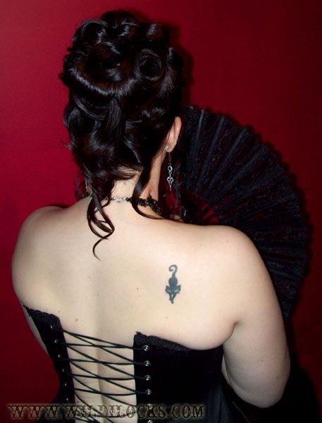 Goth Formal Hairstyles, Victorian Inspired Hair, Wedding Hair Goth, Victorian Goth Hair, Gothic Prom Hairstyles, Gothic Victorian Hairstyles, Vampire Updo Hairstyles, Victorian Wedding Hair, Vampy Updo Hair