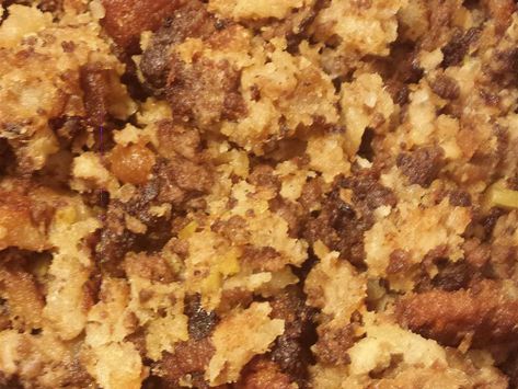 Christmas Supper, Pork Breakfast Sausage, Thanksgiving Stuffing, Fall Festivities, Dutch Oven Recipes, Beef Casserole Recipes, Stuffing Recipes, Beef Casserole, Oven Recipes