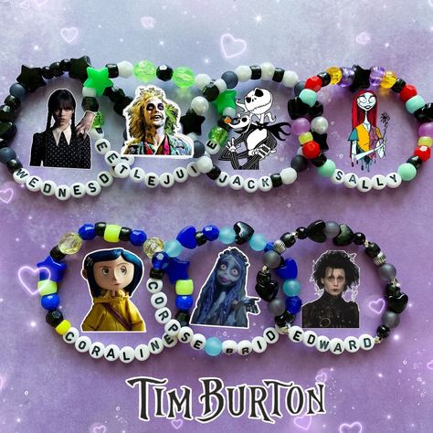 Jack And Sally Bracelets, Tim Burton Bracelet, Nightmare Before Christmas Bracelet, Corpse Bride Perler Beads, Bracelet Ideas Characters, Corpse Bride Bracelet, Halloween Kandi Bracelets, Kandi Bracelets Aesthetic, Coraline Bracelet